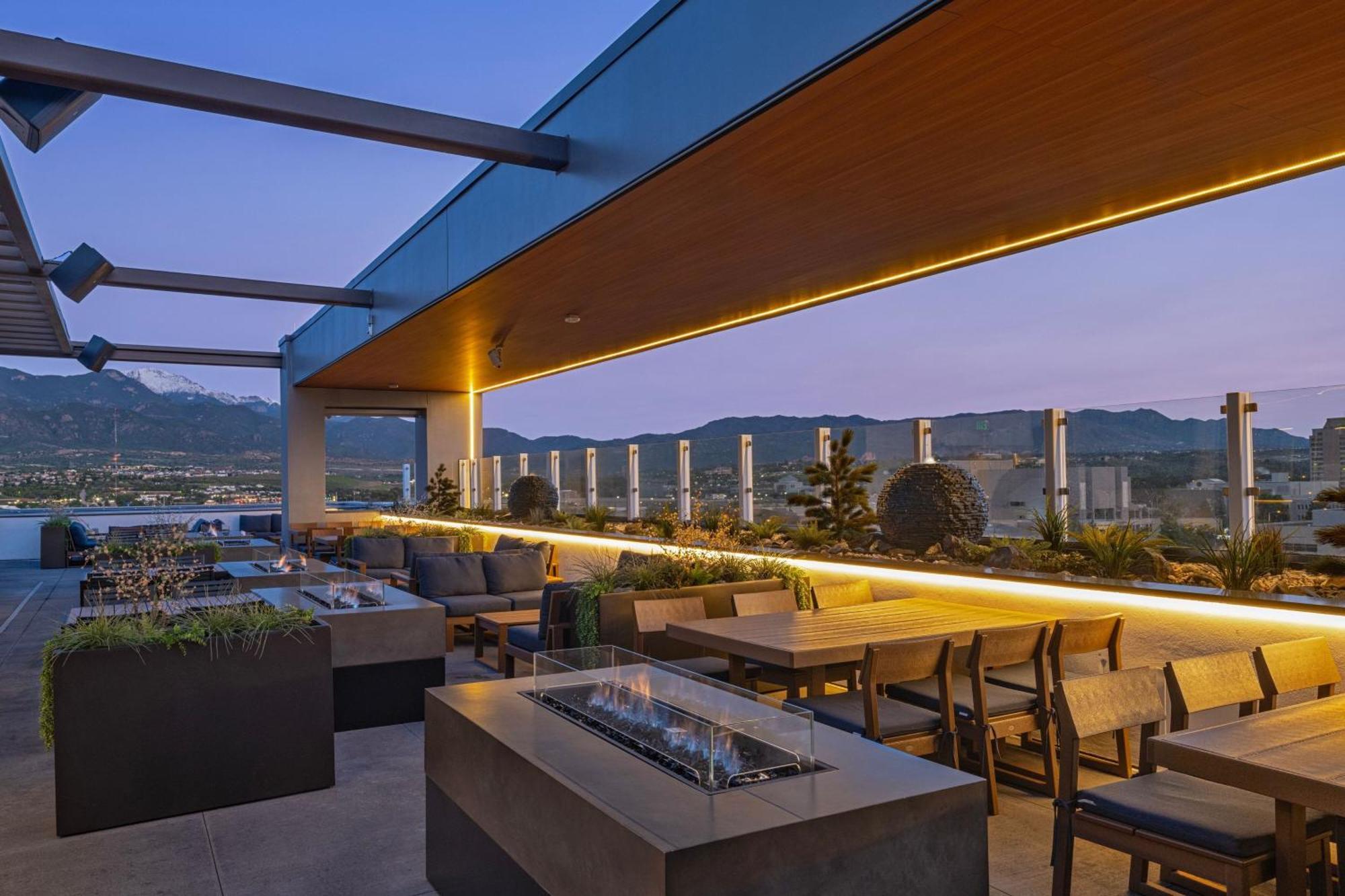 Springhill Suites By Marriott Colorado Springs Downtown Екстер'єр фото